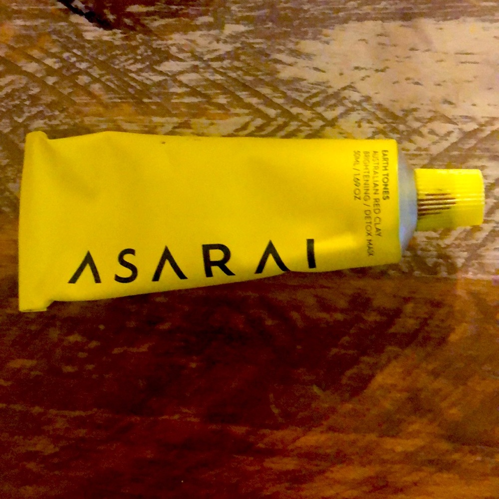 Asarai mud mask